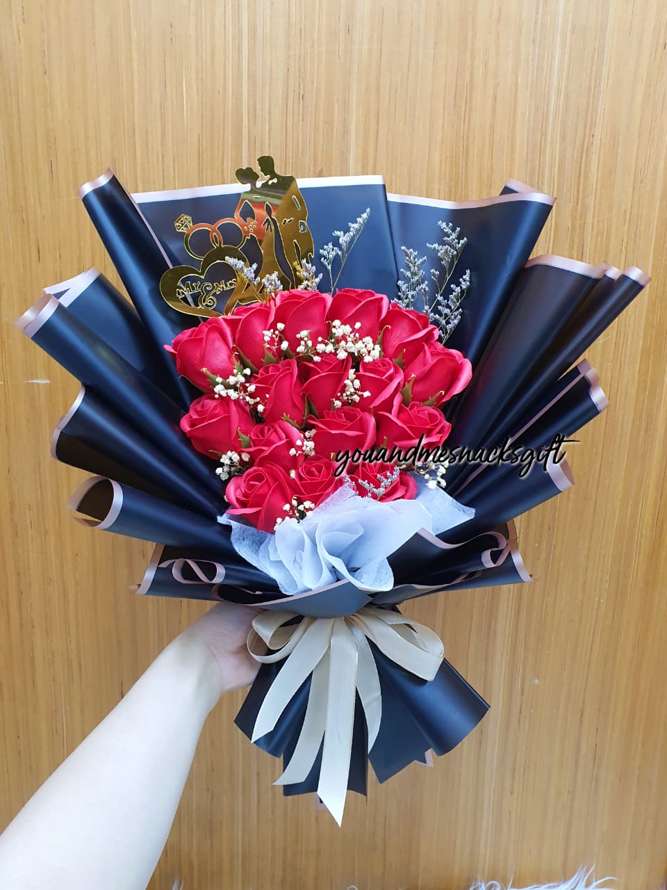 16朵香皂玫瑰装饰花束